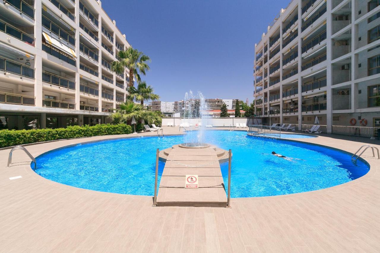 Uhc Michelangelo Apartments Salou Exterior foto
